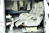 Toyota Hiace Luxury 10 seat Manual Diesel