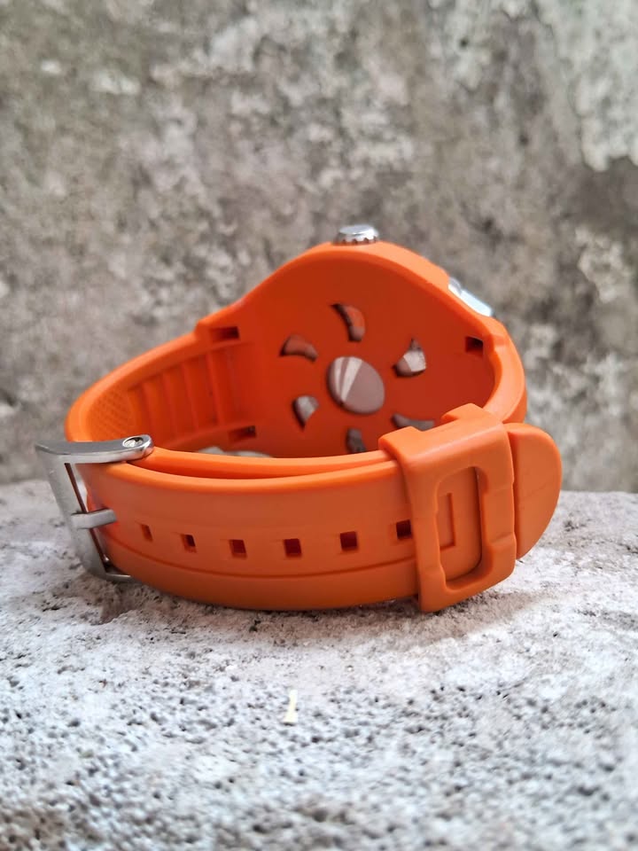 Nautica NMX 1000 Solar Powered
