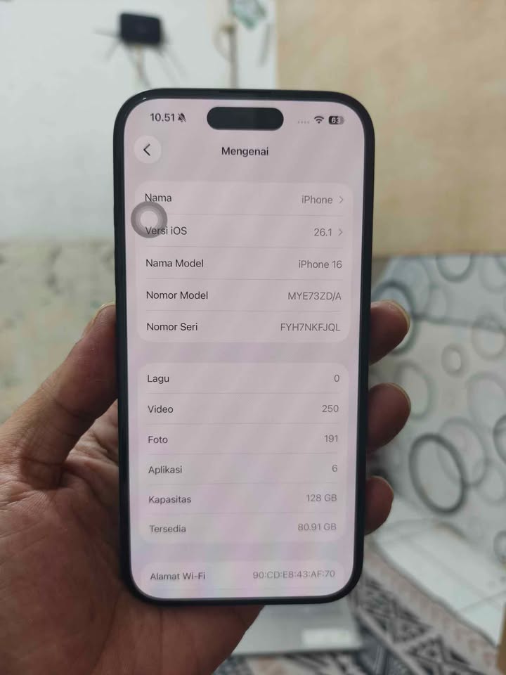 Iphone 16 128 basic wifi only bekas pemakaian live tiktok