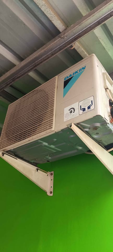 AC DAIKIN STANDAR THAILAND 3/4 PK + PIPA DAIKIB 0,8 3 METER