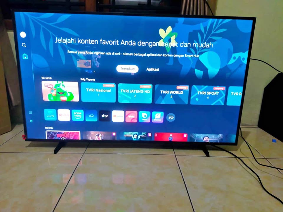 Smart tv Samsung 43inc garansi panjang bisa tukar tambah