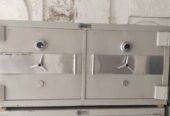 Brankas uk 155 x 72 Merk crown