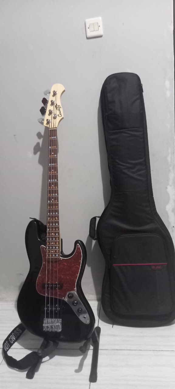 Gitar Jazz Bass merk COWBOY